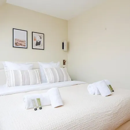 Appartamento Stylish Triplex With Amazing Terrace Near Louvre *